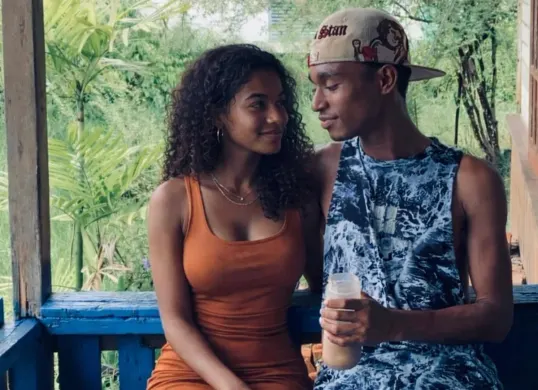 Martin YR tengah ramai diperbincangkan warganet setelah foto kebersamaannya dengan sang kekasih tersebar luas dan menuai beragam reaksi. (Sumber: Instagram/@martin_y_r_)