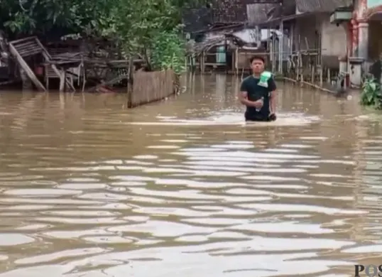 Kondisi banjir di wilayah Kabupaten Pandeglang. (Sumber: Poskota/Samsul Fatoni)
