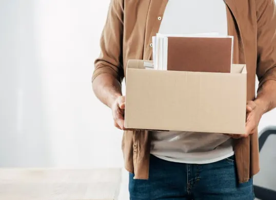 Ilustrasi. Angka PHK di Kota Depok 2025 lebih banyak daripada dua tahun sebelumnya. (Sumber: Freepik/@freepik)