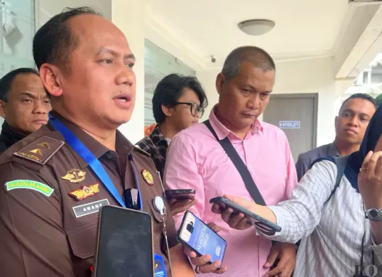 Kepala Pusat Penerangan Hukum (Kapuspenkum) Kejagung RI, Anang Supriatna, saat ditemui di Kejagung, Jakarta Selatan, Rabu, 14 Januari 2026. (Sumber: Poskota/Ali Mansur)
