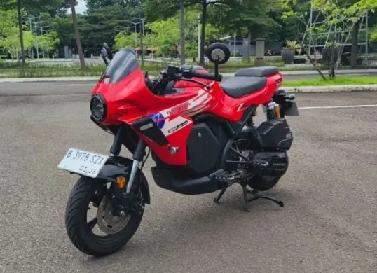 QJMotor Cito 150 jadi alternatif motor sport matik di Indonesia. Desain mungil bergaya Eropa, mesin 150 cc CVT. (Sumber: Poskota/Erwan Hartawan)