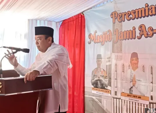 Dewan Penasihat DPP PUI, KH. Achmad Tjachja Nugraha. (Sumber: Poskota/Gatot Poedji Utomo)