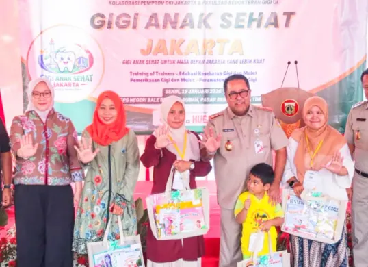 Wakil Gubernur Jakarta Rano Karno saat meluncurkan Program Gigi Anak Sehat (GAS) Kecamatan Pasar Rebo, Jakarta Timur, pada Senin, 19 Januari 2026. (Sumber: Kominfotik Pemprov Jakarta)