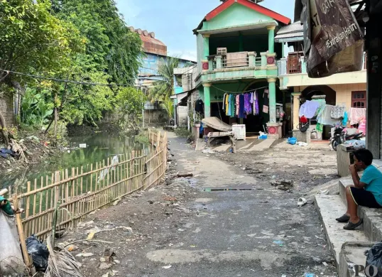 Banjir pemukiman warga di Kelurahan Rawa Terate, Kecamatan Cakung, Jakarta Timur sudah surut. (Sumber: Poskota/M Tegar Jihad)