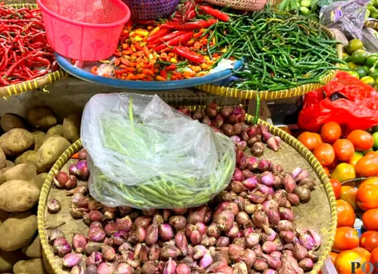 Ilustrasi harga pangan. (Sumber: Poskota/ M Tegar Jihad)