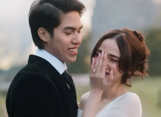 Syifa Hadju dan El Rumi resmi gelar acara lamaran bersama keluarga hari ini, Rabu, 21 Januari 2026. (Sumber: Instagram/@syifahadju)