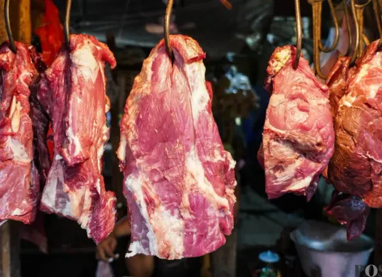 Ilustrasi daging sapi, Perumda Dharma Jaya pastikan keterjangkauan harga dan stok aman bagi masyarakat Jakarta di tengah fluktuasi harga. (Sumber: Poskota/Bilal Nugraha Ginanjar)