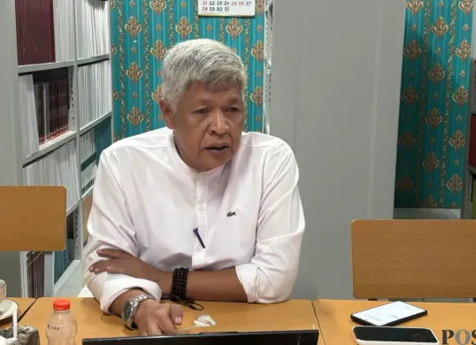 Kepala Kantor Cabang Dinas (KCD) Pendidikan Wilayah I Jawa Barat (Jabar) Cucu Salman mengatakan sebanyak 37 sekolah di Bogor rusak berat. (Sumber: Poskota/Giffar Rivana)