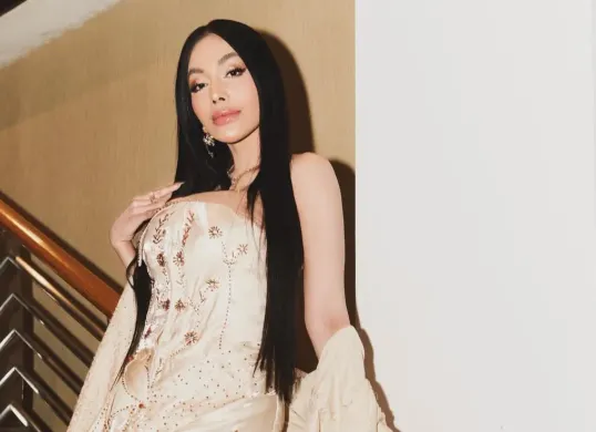 Denada Tambunan yang disebut mempunyai anak lain bernama Ressa Rizky Rossano. (Sumber: Instagram/@denadaindonesia)