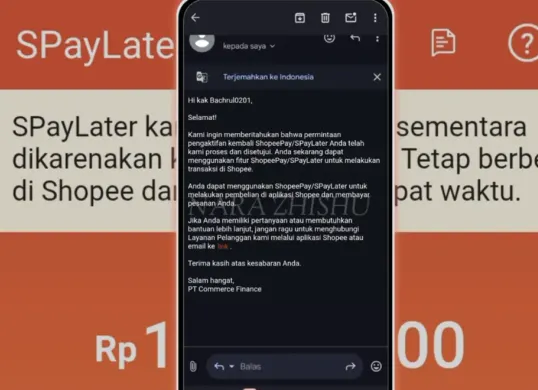 Ilustrasi aplikasi Shopee PayLater di ponsel yang menampilkan notifikasi fitur dibekukan sementara akibat keterlambatan pembayaran. (Sumber: Youtube/@Nara Zhisu)