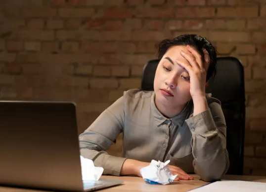 Ilustrasi debitur gagal bayar atau galbay Shopee PayLater. (Sumber: Freepik)