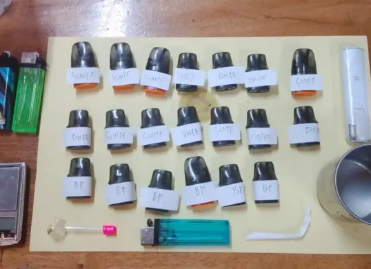 Pengungkapan narkoba jenis sinte berbentuk cairan dimasukan dalam catridge vape oleh Satresnarkoba Polres Metro Jakarta Barat. (Sumber: Istimewa)