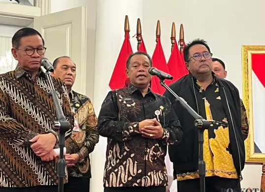 Gubernur Jakarta Pramono Anung usai Ratas di Balai Kota DKI Jakarta, Kamis, 29 Januari 2026. (Sumber: Poskota/M. Tegar Jihad)