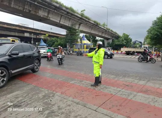 Situasi ruas Jalan Daan Mogot pada sore hari, Kamis, 29 Januari 2026. (Sumber: Istimewa)