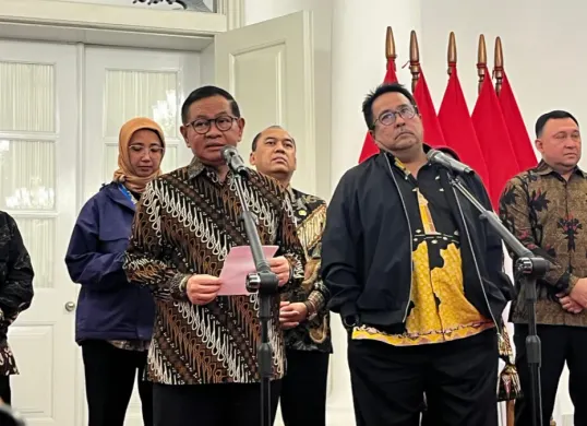 Gubernur Jakarta Pramono Anung usai ratas di Balai Kota DKI Jakarta, Kamis, 29 Januari 2026. (Sumber: Poskota/M. Tegar Jihad)