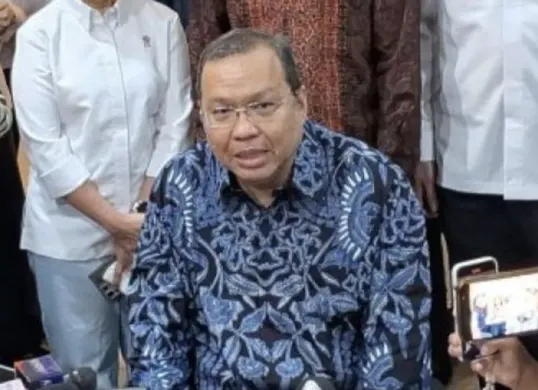 Iman Rachman saat konferensi pers di Gedung Bursa Efek Indonesia, Jakarta (Sumber: X)