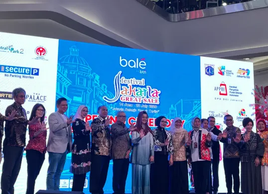 Festival Jakarta Great Sale (FJGS) 2026 resmi dibuka oleh Sekretaris Daerah DKI Jakarta, Uus Kuswanto, di Mal Central Park, Jakarta Barat, Rabu (10/6/2026). (Sumber: Poskota | Foto: Pandi Ramedhan)