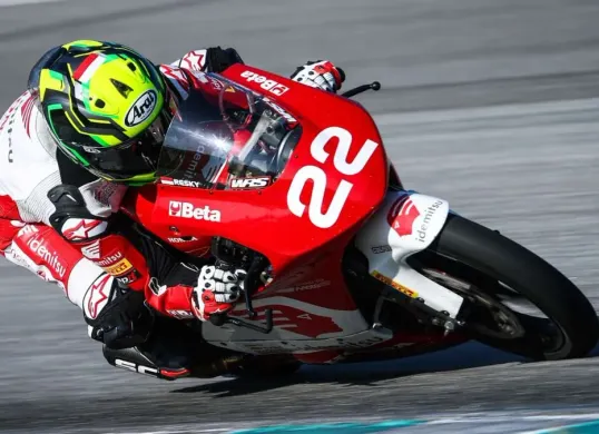 Empat pebalap muda binaan Astra Honda Motor siap berlaga di Idemitsu Moto4 Asia Cup 2026. (Sumber: Dok. AHM)