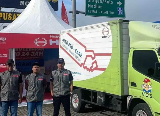 Hino menyiagakan 18 Posko Lebaran 2026 di jalur mudik Sumatra dan Jawa. (Sumber: Dok. Hino)