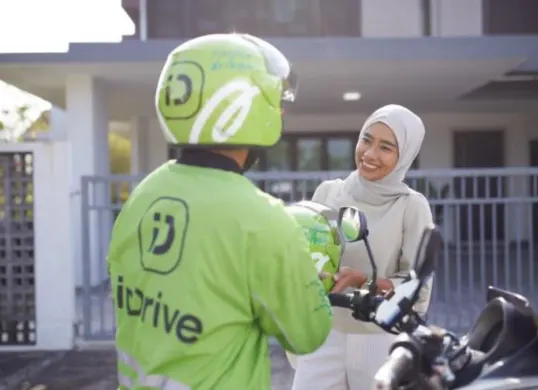 inDrive meluncurkan Program Pengemudi Sejahtera dengan komisi maksimal 15 persen serta BHR dan fasilitasi B. (Sumber: Indrive)