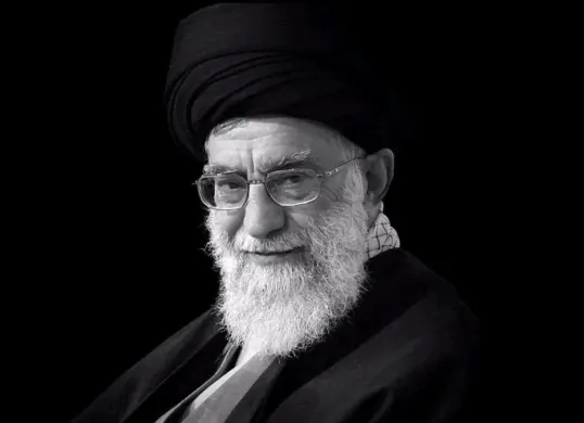 Ayatollah Ali Khamenei Pemimpin tertinggi Iran yang telah wafat (Sumber: Pinterest/@rizwan naqfi)