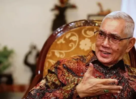 Wakil Presiden ke-6 RI Try Sutrisno meninggal dunia hari ini, Senin, 2 Maret 2026. (Sumber: YouTube/Sekretariat Presiden)