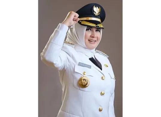 Bupati Pekalongan Fadia Arafiq terkena OTT KPK (Sumber: Wikipedia)