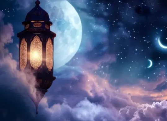 Prediksi malam Lailatul Qadar 2026 yang jatuh pada 10 malam terakhir bulan Ramadhan 2026. (Sumber: Freepik)