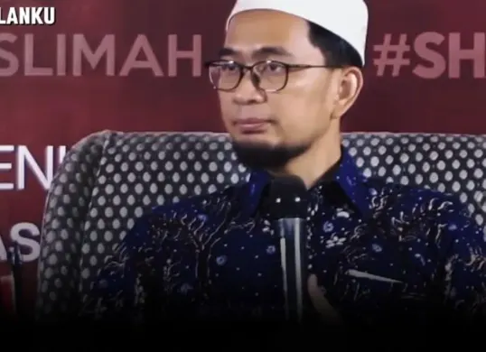 Penjelasan Ustadz Adi Hidayat tentang amalan malam Ramadhan yang membawa pengampunan dosa. (Sumber: YouTube/Amalanku)