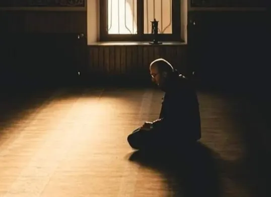 Penjelasan Waktu dan Tanda-tanda Malam Seribu Bulan (Sumber: Pinterest)