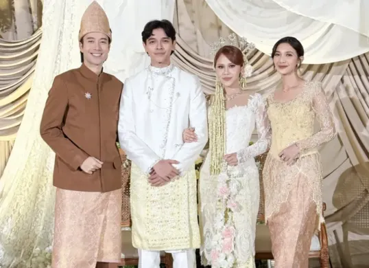 Nadin Amizah dan Vidi Aldiano memiliki hubungan keluarga sebagai ipar setelah pernikahan Nadin dengan Faishal Tanjung, adik dari Sheila Dara Aisha. (Sumber: Instagram/@vidialdiano)