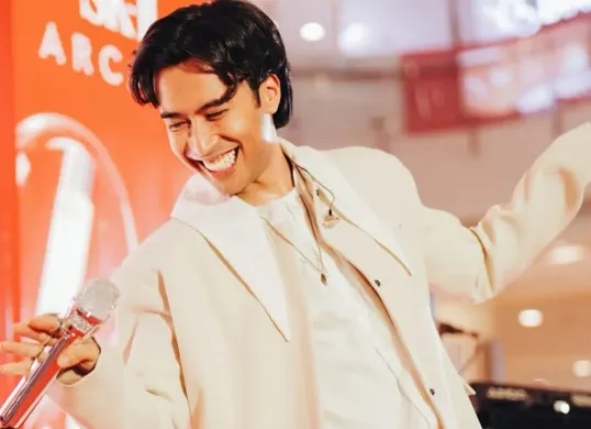 Daftar lagu Vidi Aldiano paling populer. (Sumber: Instagram/@vidialdiano)