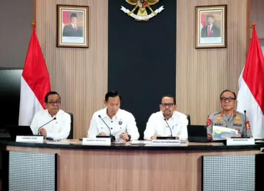 Wakil Kepala Kepolisian Republik Indonesia, Dedi Prasetyo saat konferensi pers persiapan mudik di Kantor KSP, Jakarta, Rabu, 11 Maret 2026. (Sumber: Mabes Polri)