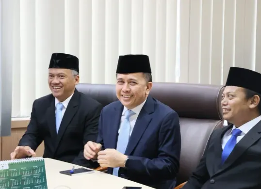 Agus Fatoni ditetapkan menjadi pimpinan BAZNAS RI. (Sumber: Dok. Puspen Kemendagri)