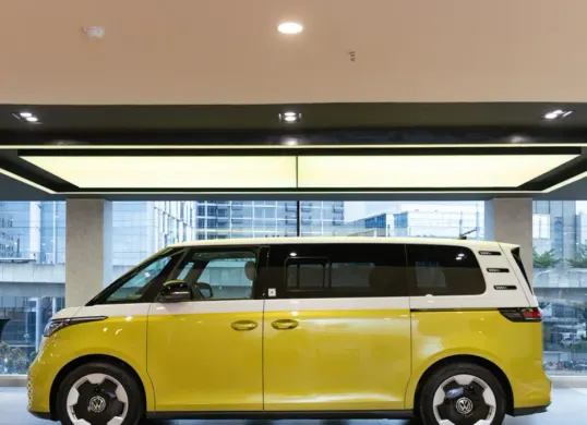 Garuda Mataram Motor meresmikan showroom 3S Volkswagen. (Sumber: VW)