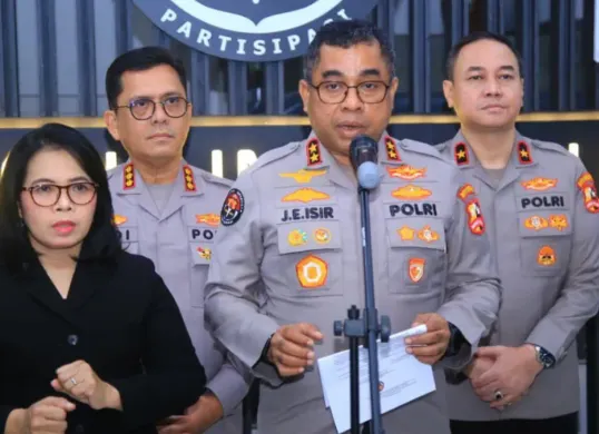 Kepolisian Negara Republik Indonesia menyelidiki dugaan tindak pidana penganiayaan berat berupa penyiraman air keras terhadap Wakil Koordinator Komisi untuk Orang Hilang dan Korban Tindak Kekerasan (Kontras), Andrie Yunus. (Sumber: Mabes Polri)