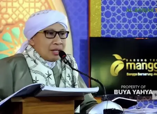 Buya Yahya menegaskan zakat fitrah tidak boleh dilebihkan. Ketahui aturan lengkap mulai dari jumlah, waktu pembayaran, hingga perbedaan zakat fitrah dan fidyah. (Sumber: YouTube/Buya Yahya)