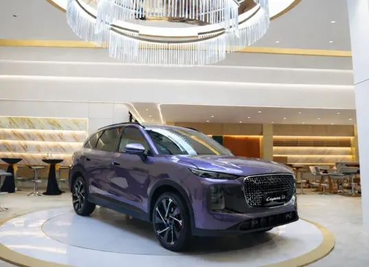 Mobil Lepas L8 bisa dicoba langsung melalui sesi test drive di showroom. (Sumber: Dok. Lepas)