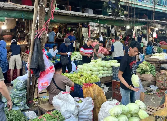 Ilustrasi, harga cabai di Pasar Senen Jakarta turun, Minggu, 29 Maret 2026. (Sumber: Poskota/M Tegar Jihad)