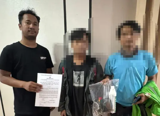 Polda Metro Jaya telah memulangkan 101 orang yang sebelumnya diamankan karena diduga berpotensi memicu kericuhan dalam peringatan Hari Buruh Internasional 2026 di depan Gedung DPR, Jakarta, pada Jumat, 1 Mei 2026. (Sumber: Polda Metro Jaya)
