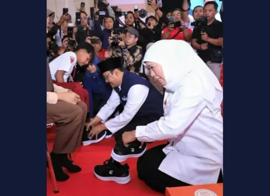 Viral harga sepatu sekolah rakyat. (Sumber: Instagram/@stradenine)
