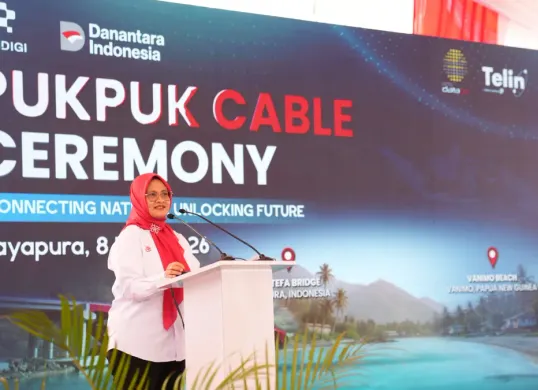 Direktur Utama Telkom, Dian Siswarini dalam peresmian Sistem Kabel Laut Pukpuk (Puk-Puk 1) hasil kolaborasi dengan PNG DataCo di Telkom Witel Jayapura, Papua, Jumat, 8 Mei 2026. (Sumber: Dok. Telkom)