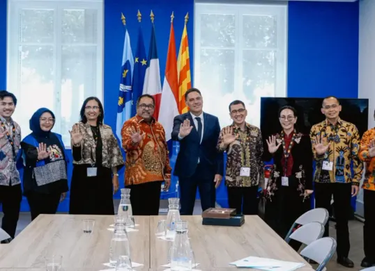 Wakil Gubernur (Wagub) DKI Jakarta, Rano Karno bersama delegasi Pemerintah Provinsi (Pemprov) DKI Jakarta bertemu Wakil Wali Kota Cannes, Thomas Pariente, di Hôtel de Ville de Cannes, pada Kamis, 14 Mei 2026. (Sumber: Pemprov DKI Jakarta)