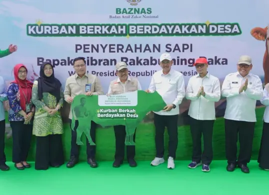 Baznas menerima satu ekor sapi jenis simental seberat 916 kg dari Wakil Presiden Gibran Rakabuming Raka di Kantor Pusat Baznas, Jakarta, Selasa, 26 Mei 2026. (Sumber: Dok. Baznas)