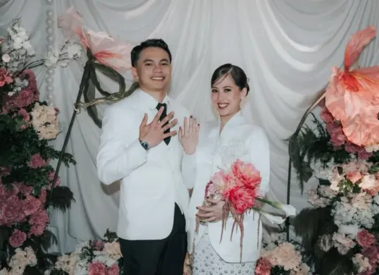 Adhisty Zara resmi membagikan momen pernikahannya dengan Tsaqib. (Sumber: Instagram/@zaraadhsty)