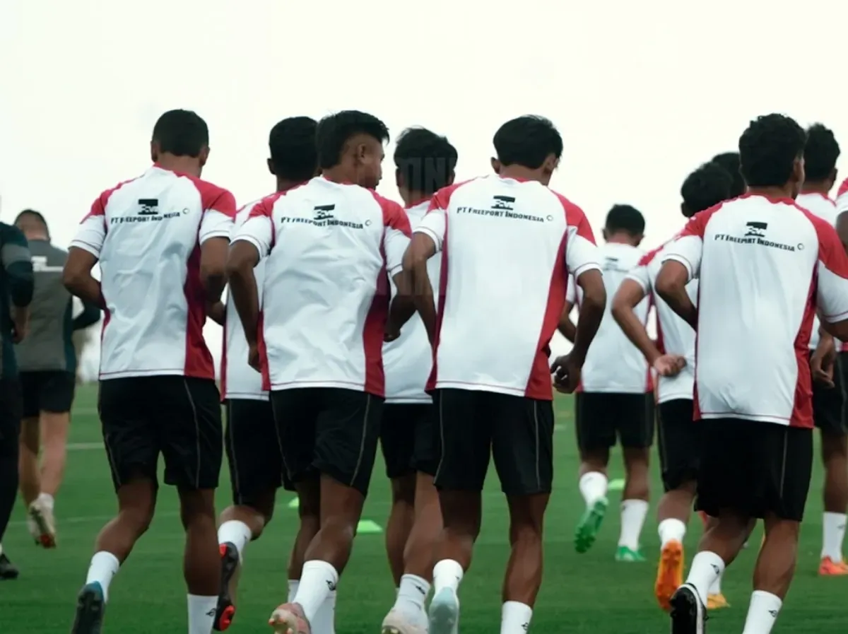 Skuad Timnas Indonesia terus digenjot jelang menghadapi ajang Piala AFF 2024.  (Sumber: Instagram/@timnasindonesia)