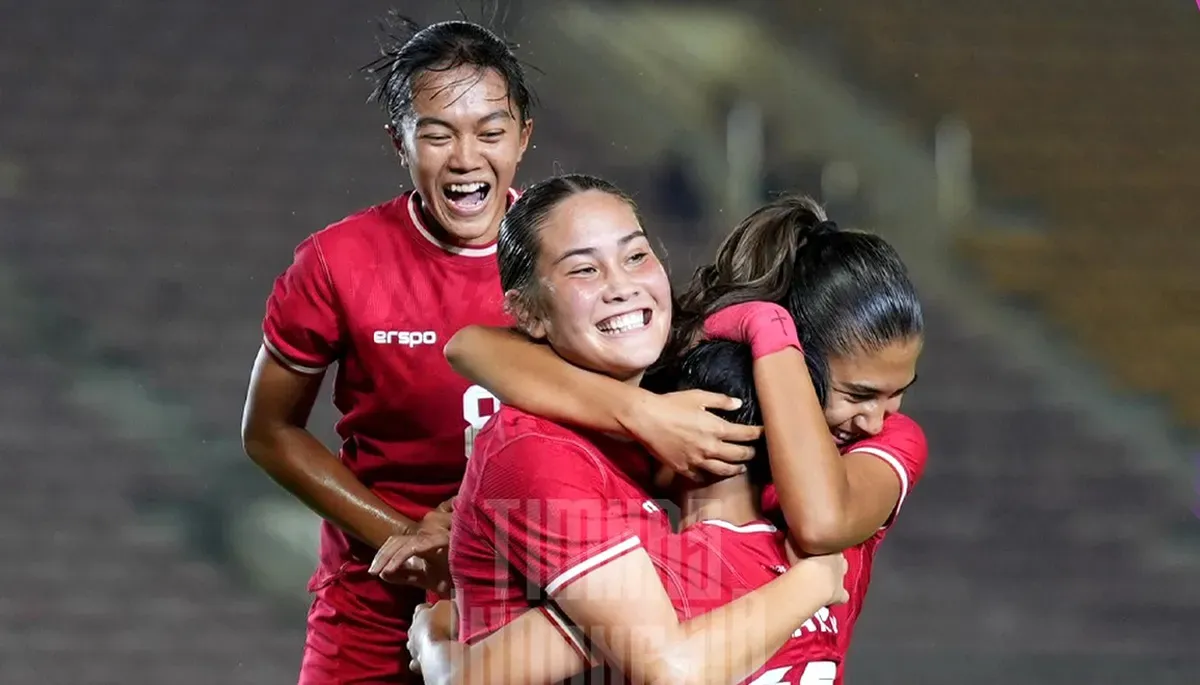 Ekspresi para pemain Timnas Putri Indonesia setelah mencetak gol ke gawang Kamboja di laga final Piala AFF Wanita 2024. (Sumber: Instagram @timnasindonesia)