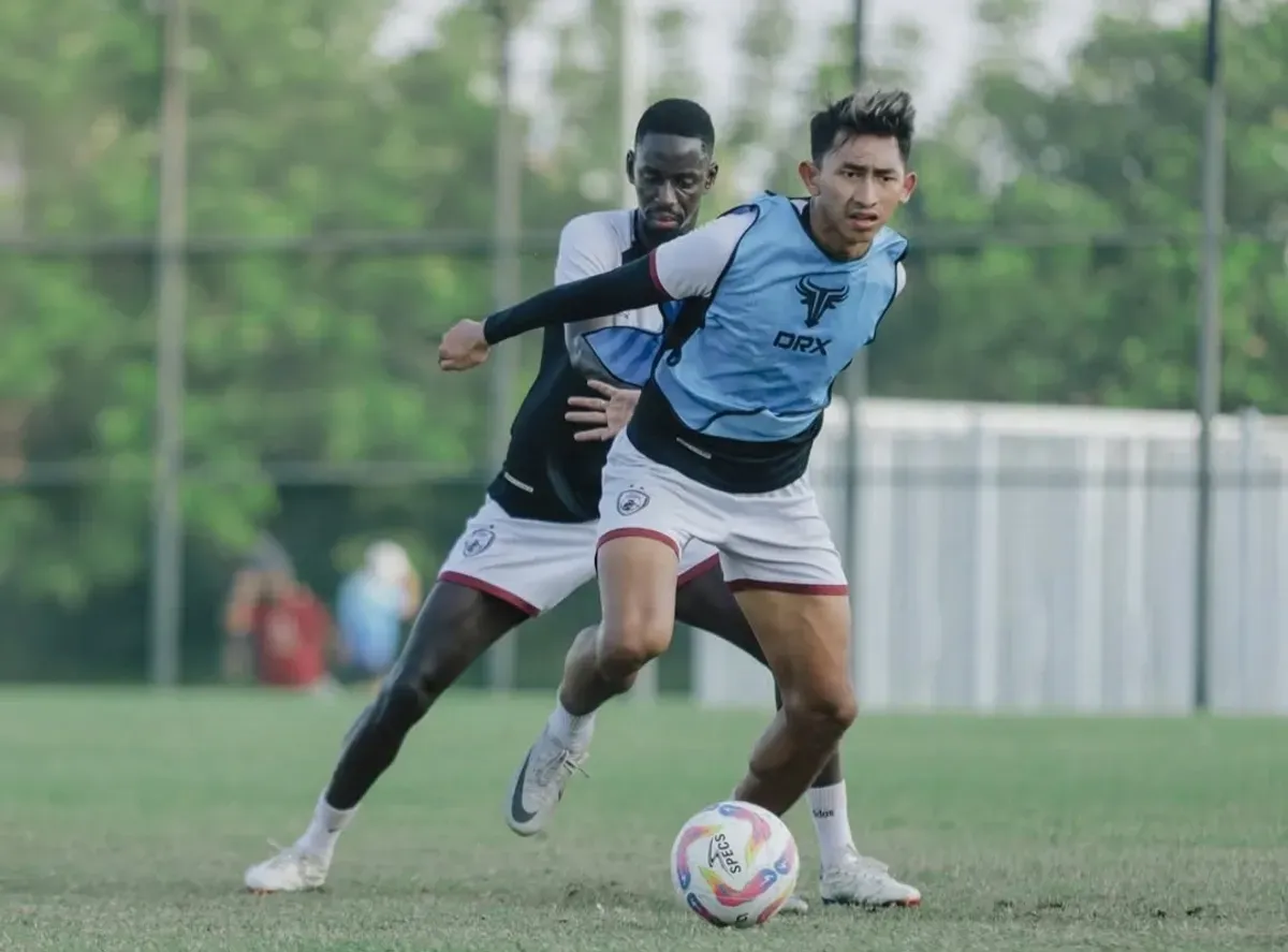 Bek PSM Makassar, Daffa Salman. (Foto: Instagram/@psm_makassar)
