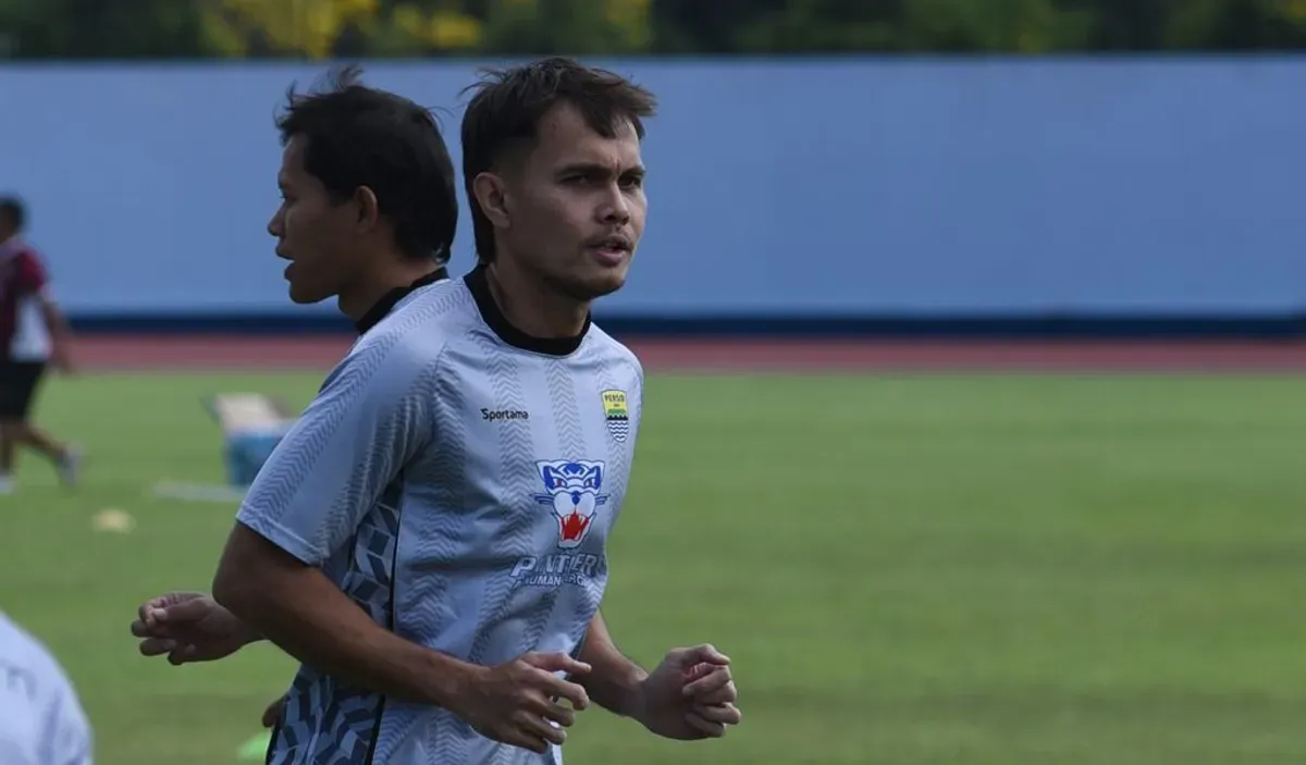 Kabar terbaru Rezaldi Hehanussa di Persib Bandung. (Sumber: persib.co.id)
