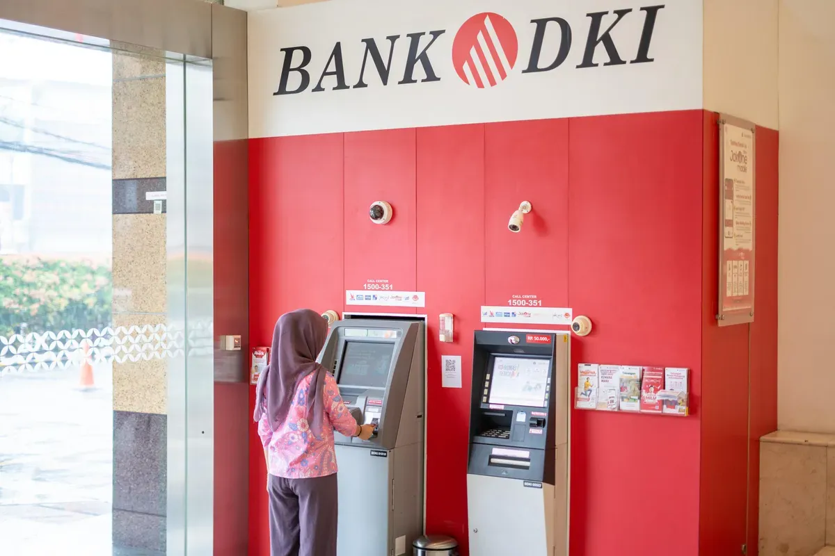 Ilustrasi ATM Bank DKI.